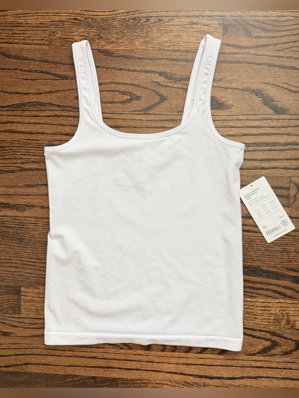 NWT Athleta Renew Seamless Square Neck Tank - size medium